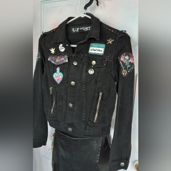 Sneak peek @ WIP custom Rage Against the Sewing Machine upcoming jackets! Ooak🧵 - Picture 5 of 16